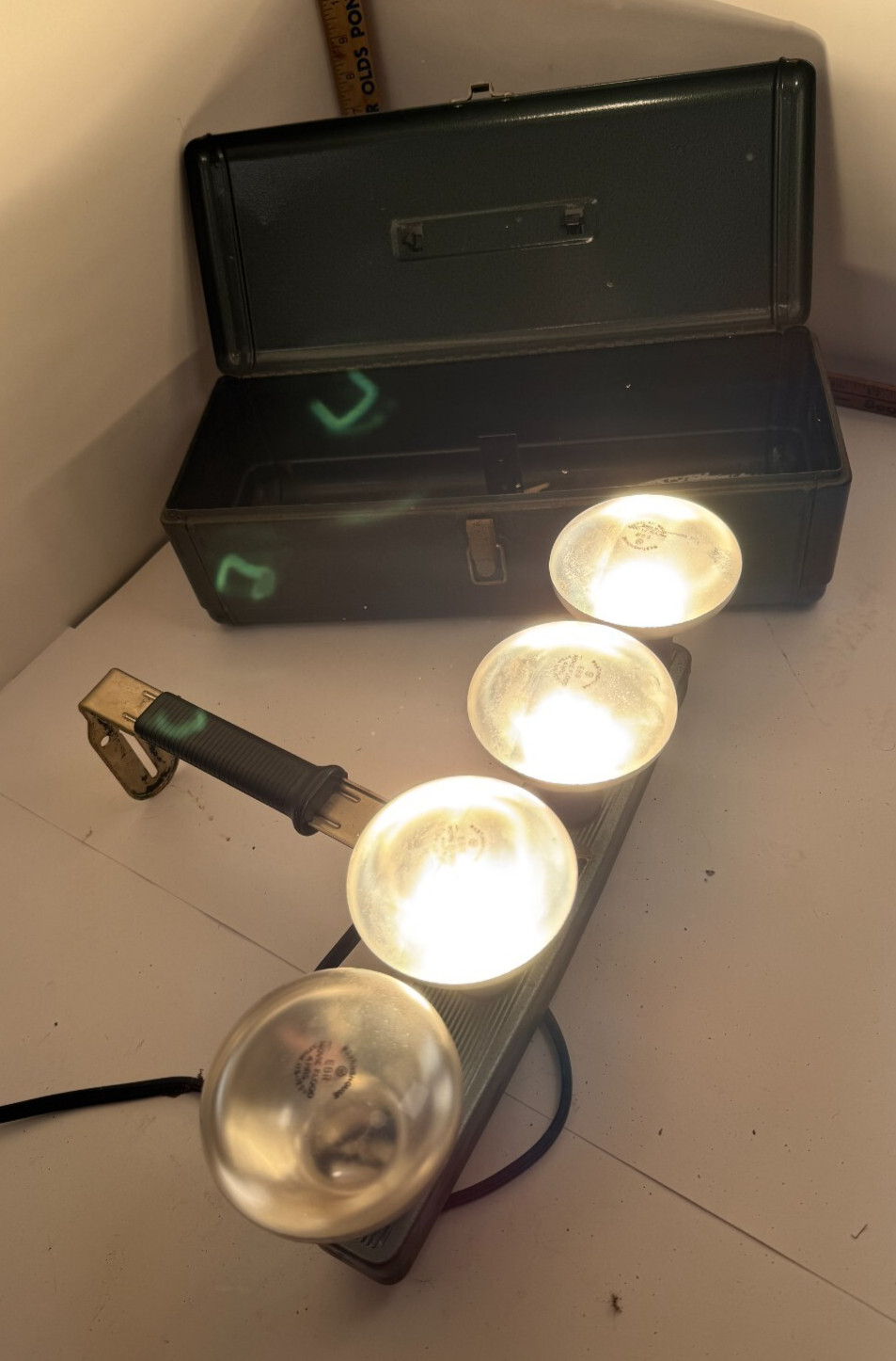 Vintage G.E. ACME MOV-E-LITE 4 Light Movie Film Stage Lighting with Case TESTED