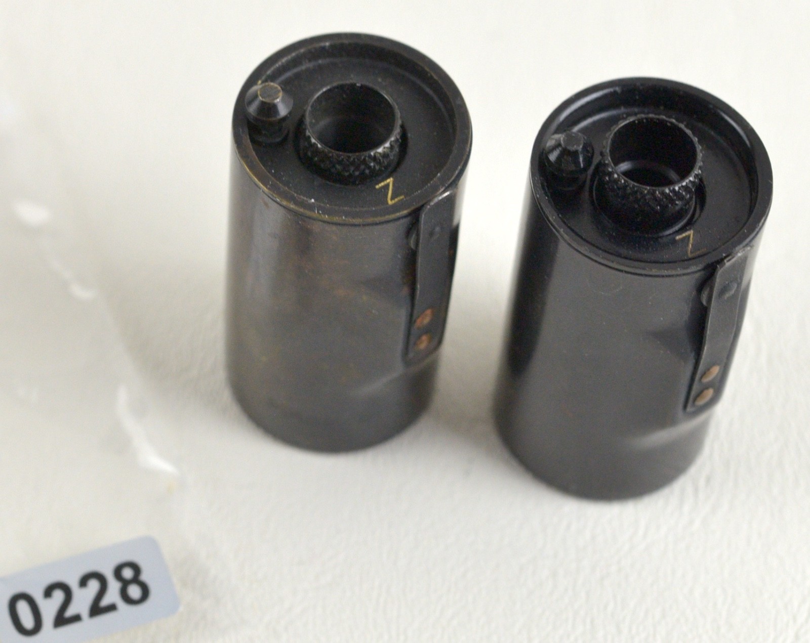 Vintage – 2) Reloadable Z Brass 35mm Film Spool Cassette Canisters