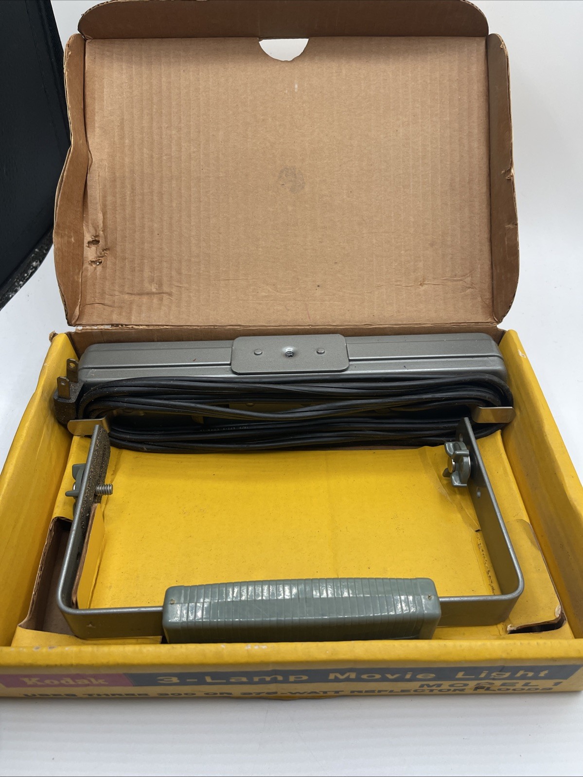 Vintage KODAK 3-Lamp Movie Light Model 1 – In Original Box #791 untested