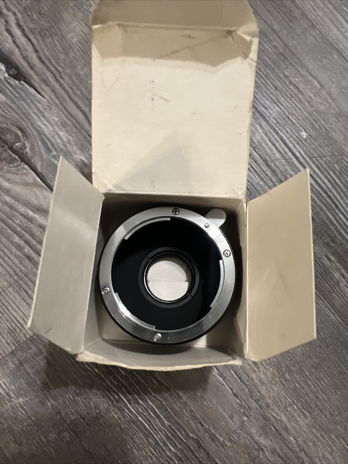 Leicaflex Adapter to “C” Mount – Box marked “Hervic, Beaulieu, 01-926