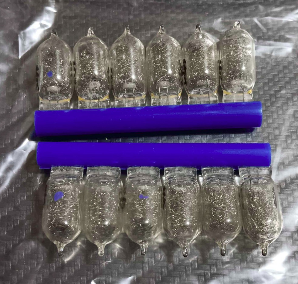 Vintage Sylvania AG1B Blue Dot Flashbulbs Lot of 12 Clear Bulbs