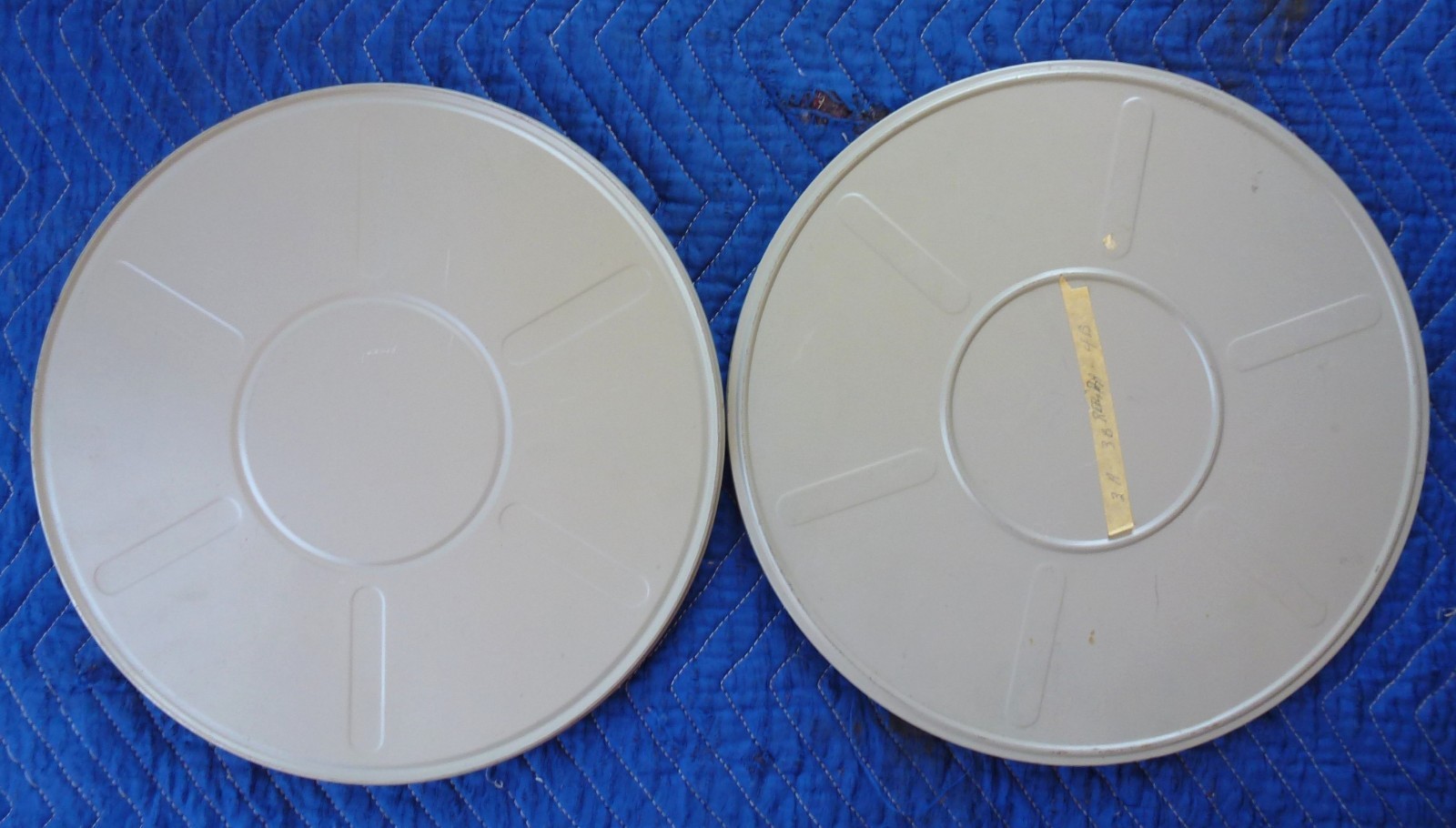 Vintage Goldberg Bros. 16mm 1600’ Metal Take Up Reel 13.75” Diam. W/ Case
