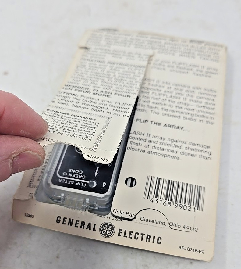 Vtg. GE General Electric Flip Flash II Camera Flash Bulbs Set new flash bar 8 ct