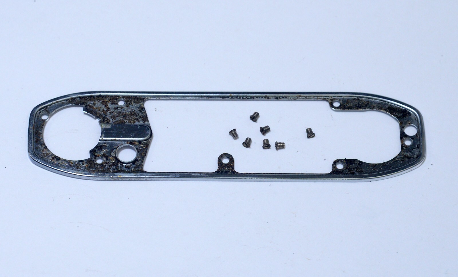 KODAK Retina Automatic III Bottom Cover Plate Screws Vintage Camera Part Germany
