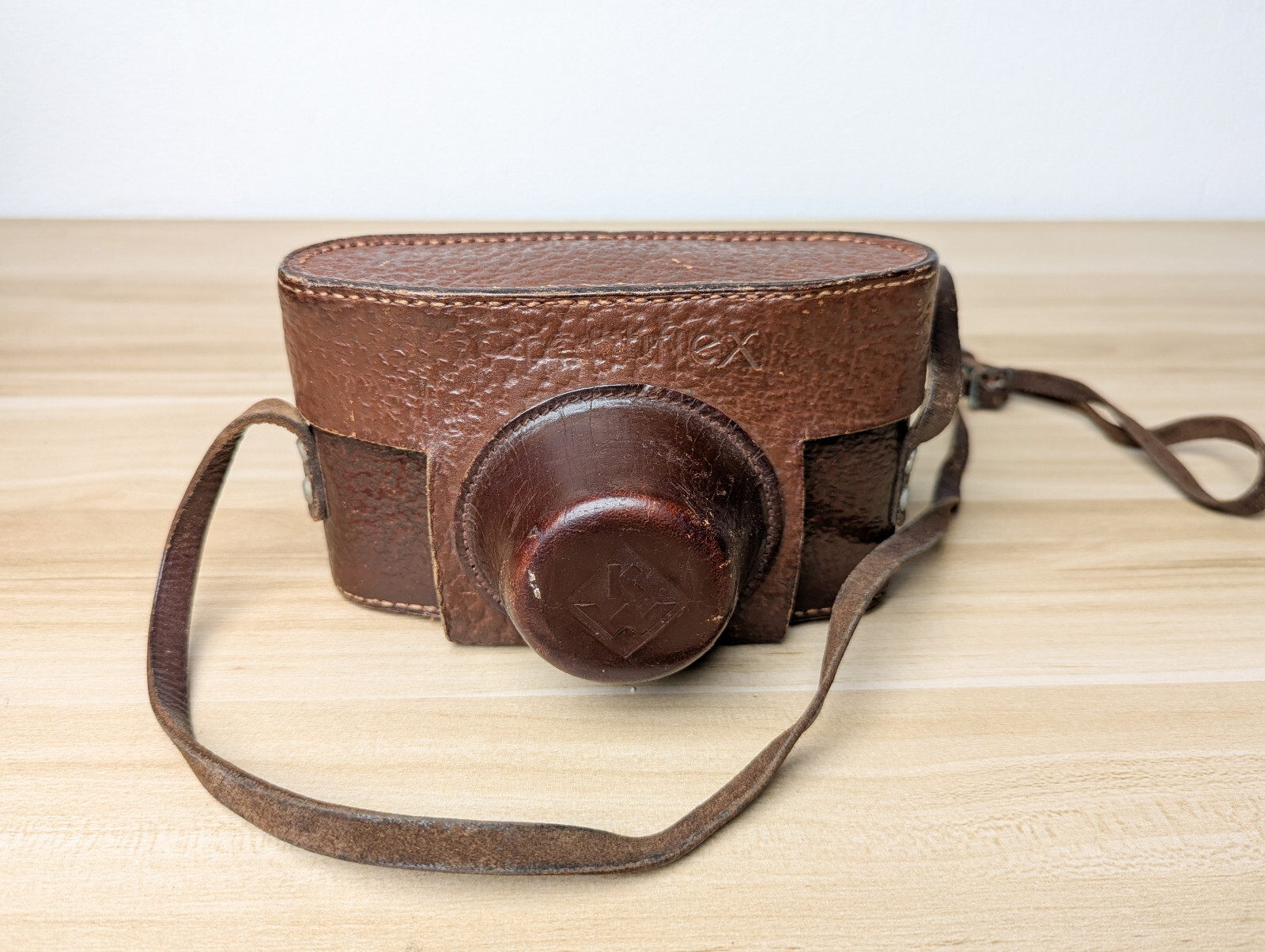 KW Praktiflex Original leather camera case Good condition