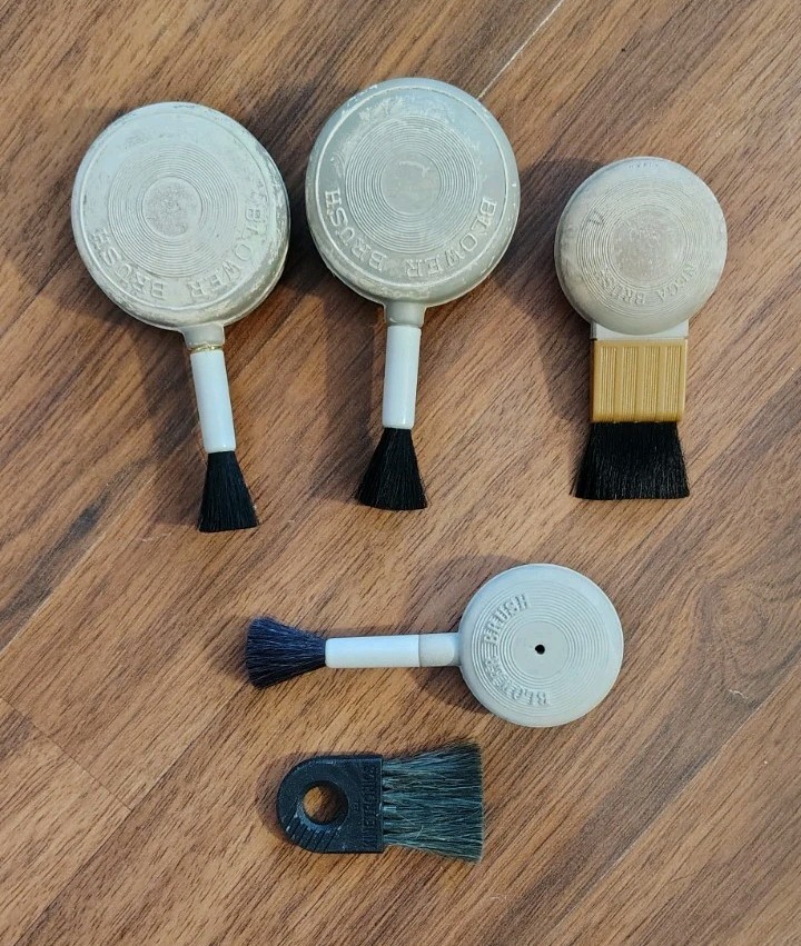 Lot Of 5 Kinetronics Blower Brush & StaticWisk Brush