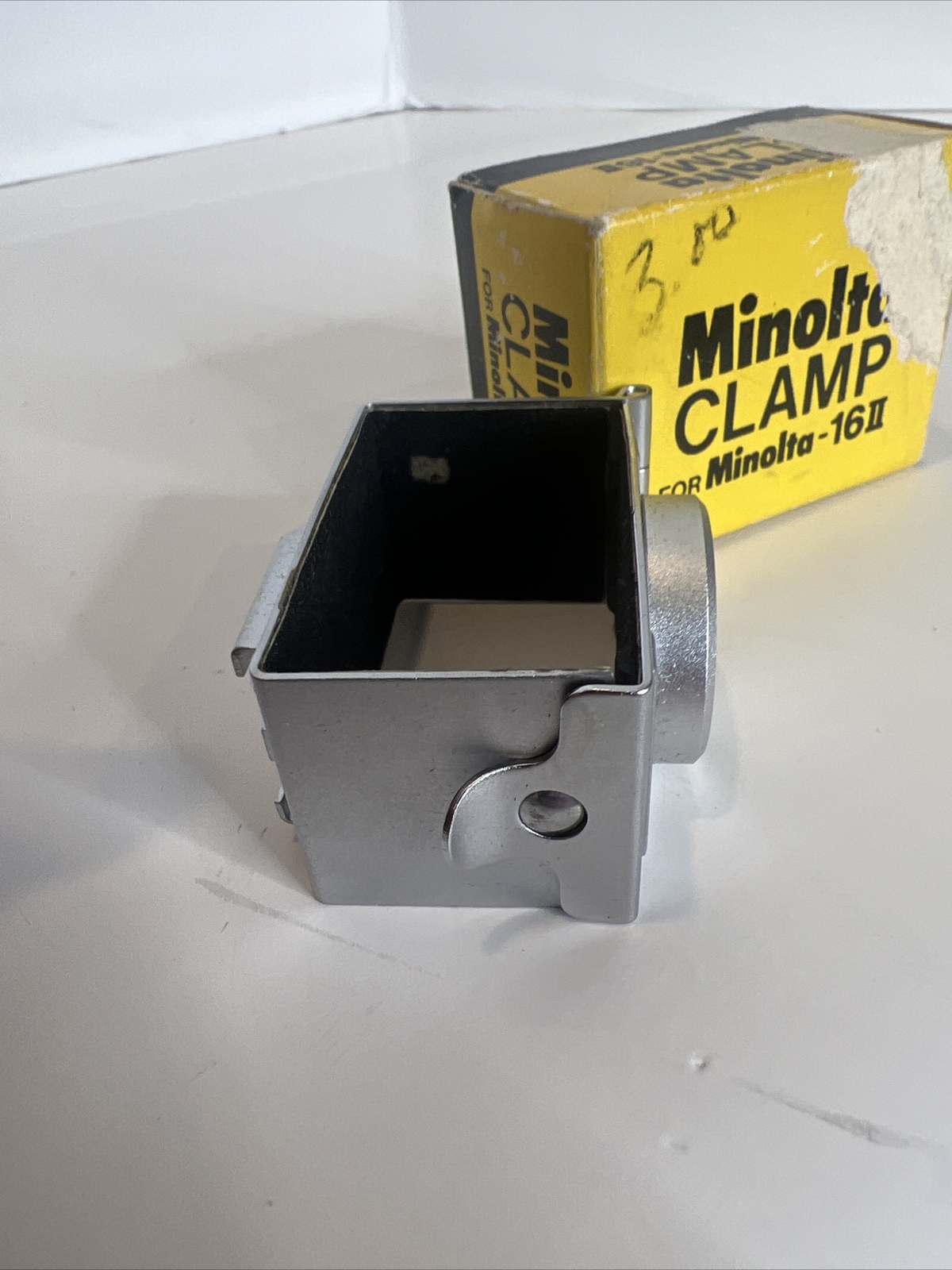 Genuine Minolta Accessory Tripod Shoe Clamp for Minolta 16 P, EE & EE II -Japan