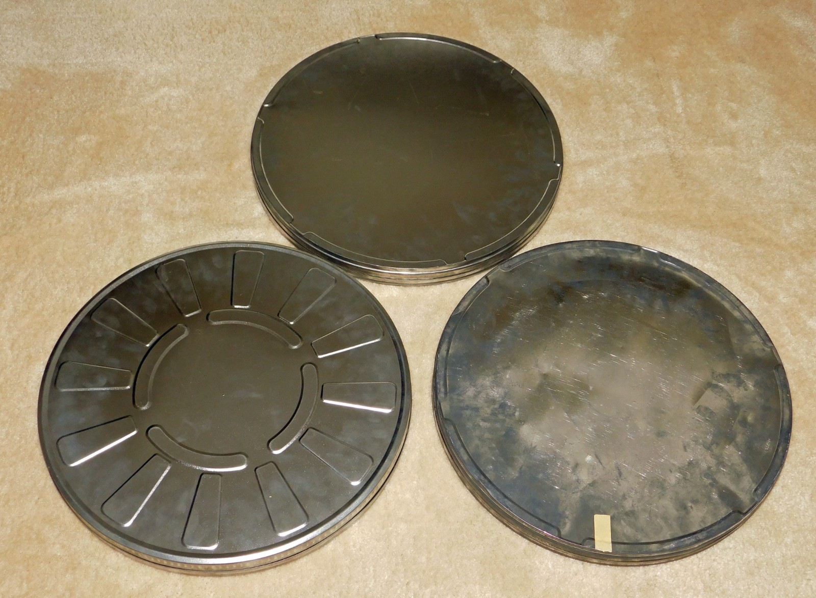 3 LARGE 35mm FILM CANS – 18 1/4″ – Vintage Can Canister Empty 2000ft