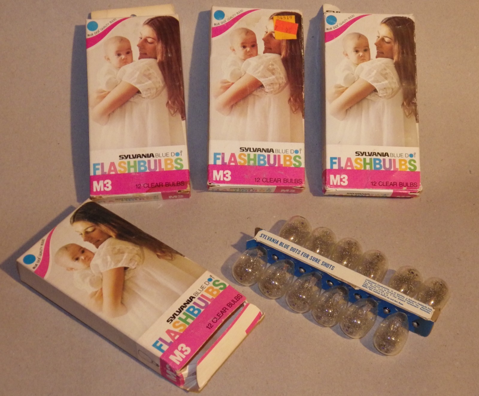Sylvania Blue Dot M3 Clear Flashbulbs ( 4 packs with 48 total bulbs )