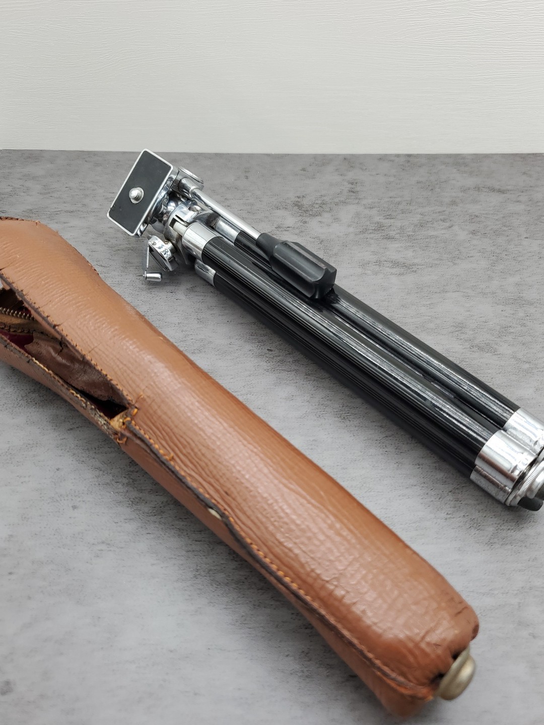 Vintage Brockway Black Chrome Camera Retractable Tripod 8″- 42”