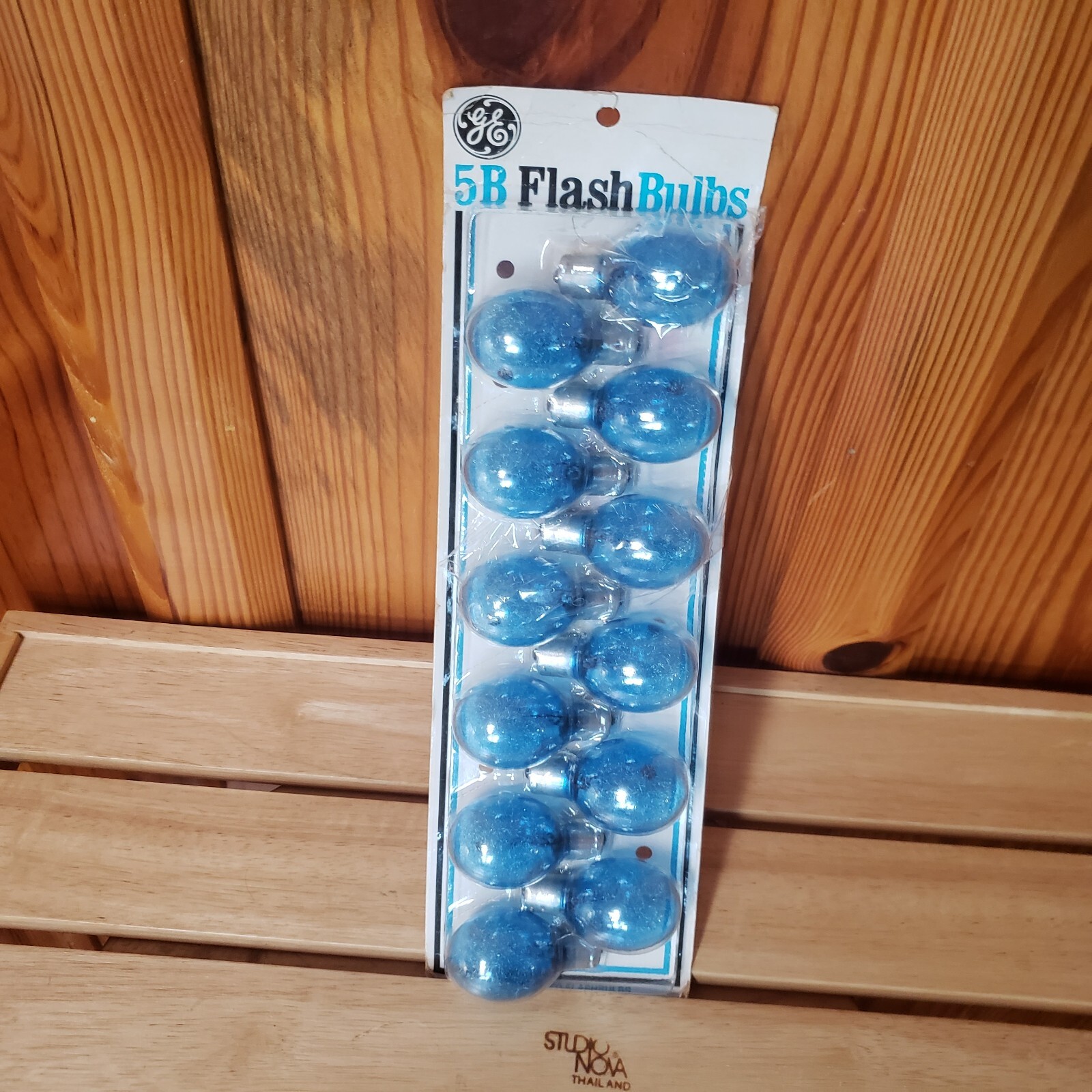 Vintage General Electric GE 5B Camera Flash Bulbs Blue NOS Pack Of 12