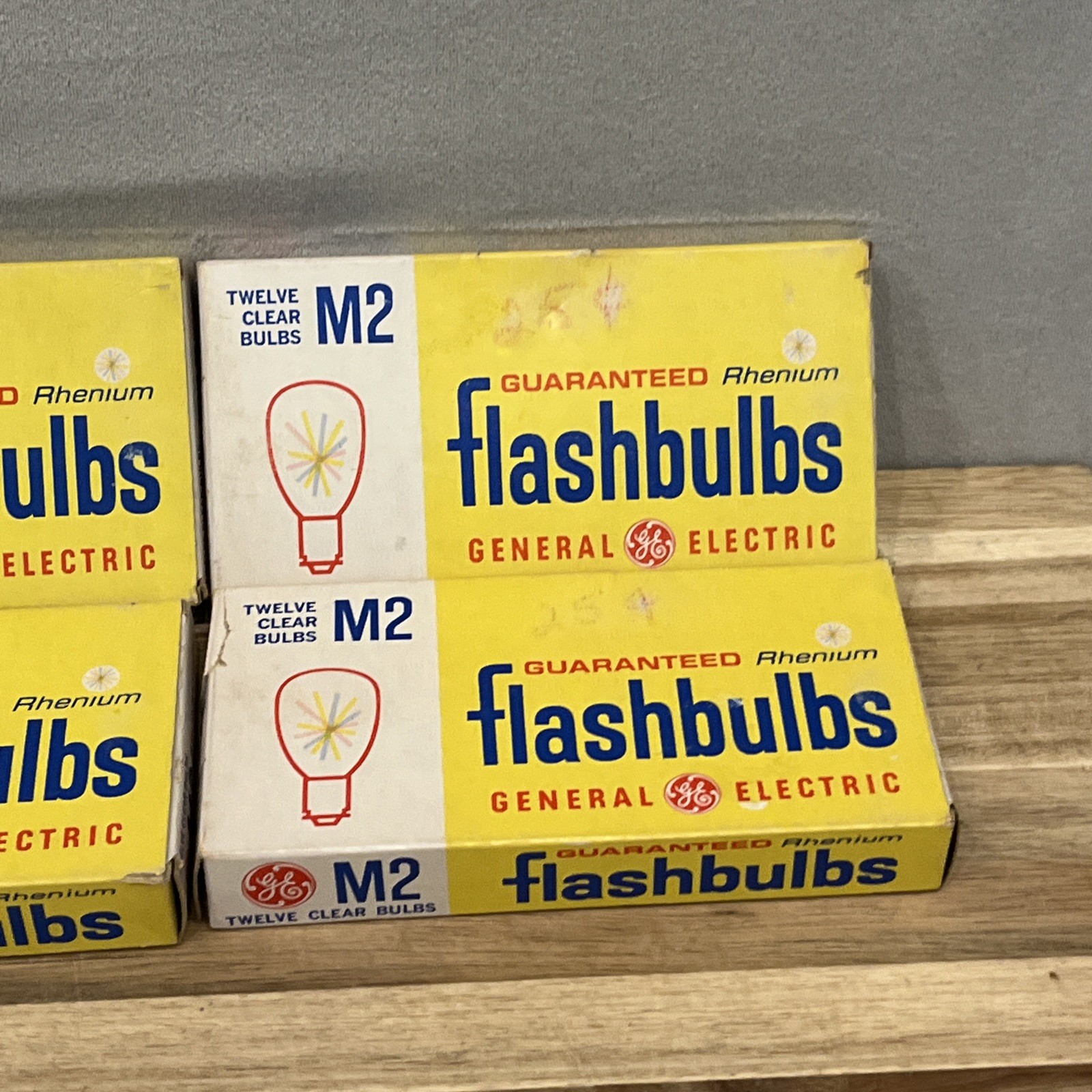 Vintage General Electric M2 GE Guaranteed Rhenium Flashbulbs USA 4 Packs of 12