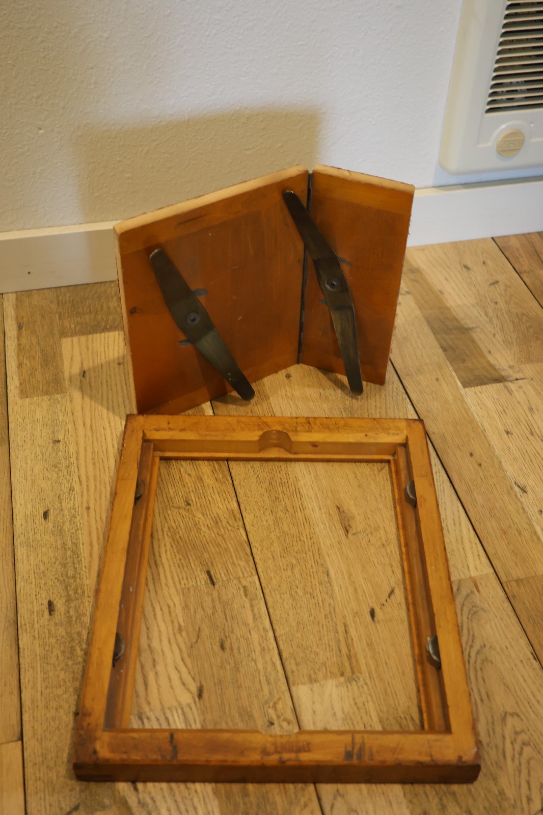 Century 8×10 Printing Frame 2pc Birds Eye Maple & Maple No Glass 1pc Studio