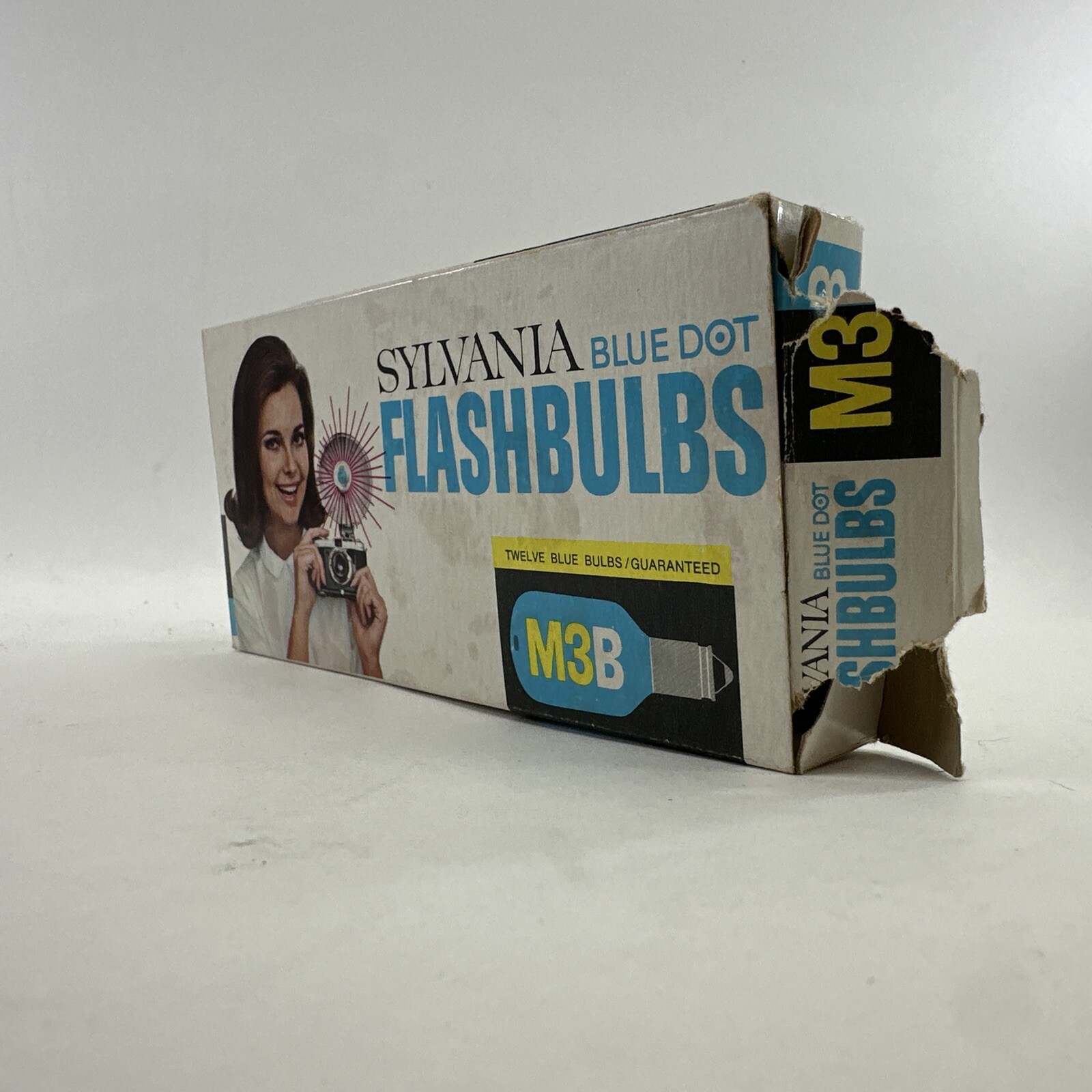 Sylvania Blue Dot Flash Bulbs flashbulbs M3B Twelve Blue Bulbs New In Box *Read*