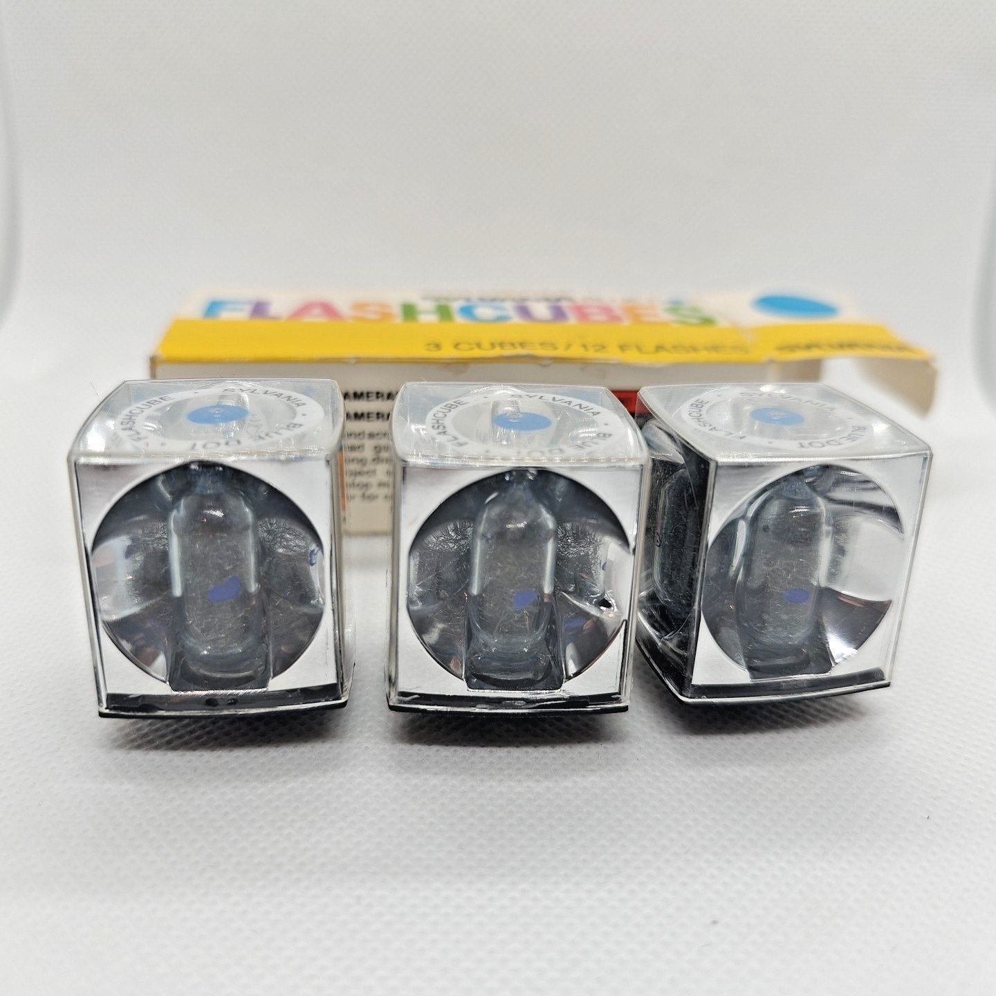 Sylvania GTE Blue Dot Flash Cubes Unused Vintage for Cameras nos