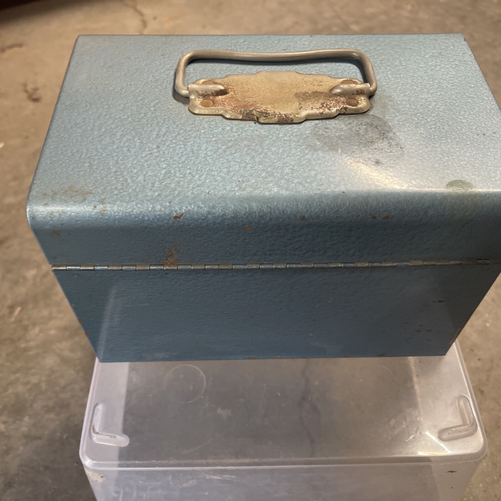 Vintage Logan de Luxe Movie Reel Chest Holds 12 5″ Canisters