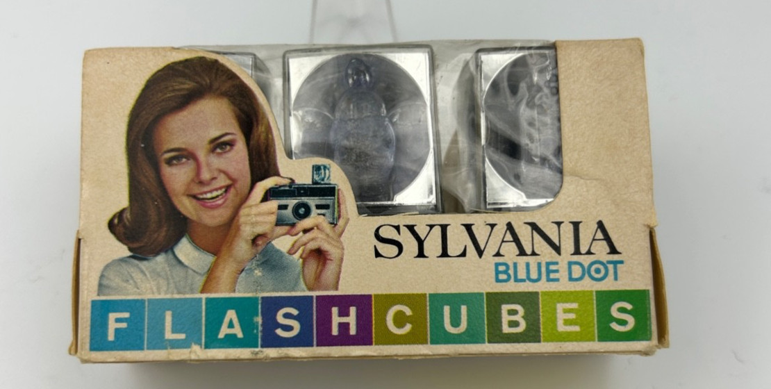 Sylvania Blue Dot Flashcubes