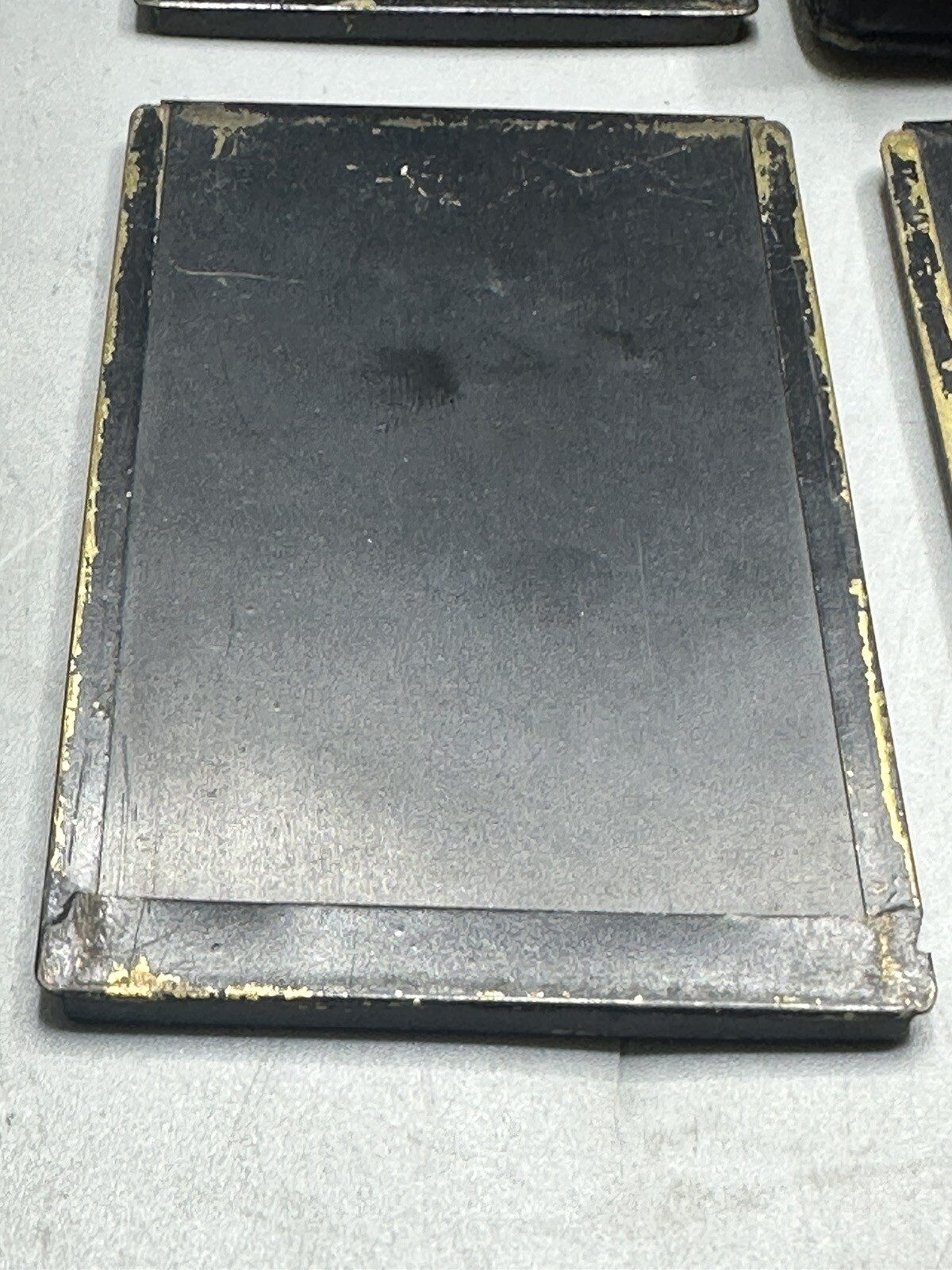 Adams & Company – London – Vesta – Metal film packs and case