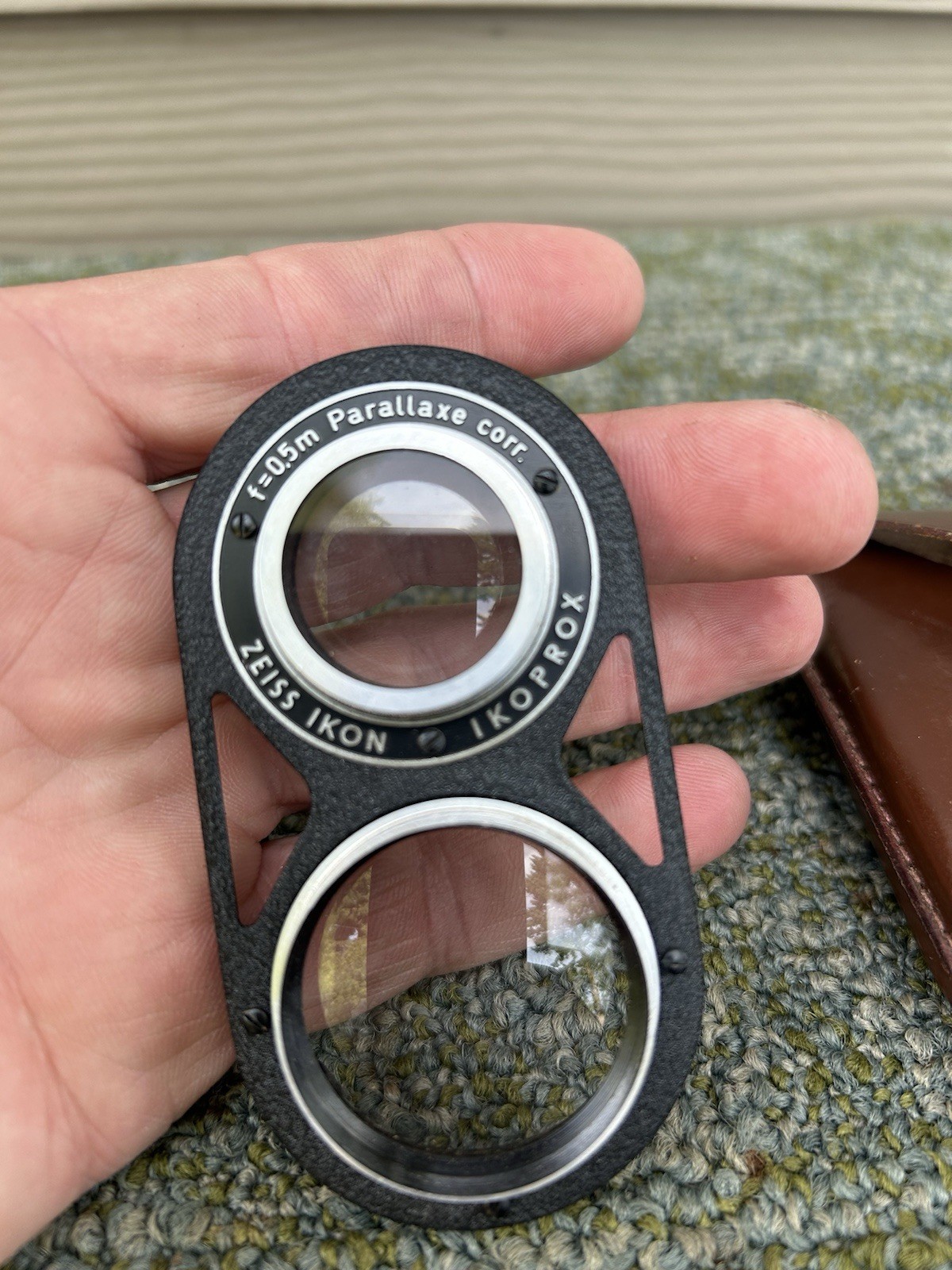 Zeiss Ikon ‘Ikoprox F=0.5m Parallax Correct Close Up Lens Attachment With Case