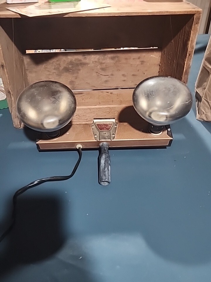 Vintage Camera Lighting Acme Lite Mov-E-Lite Model No. 2 Vi 375 Watts
