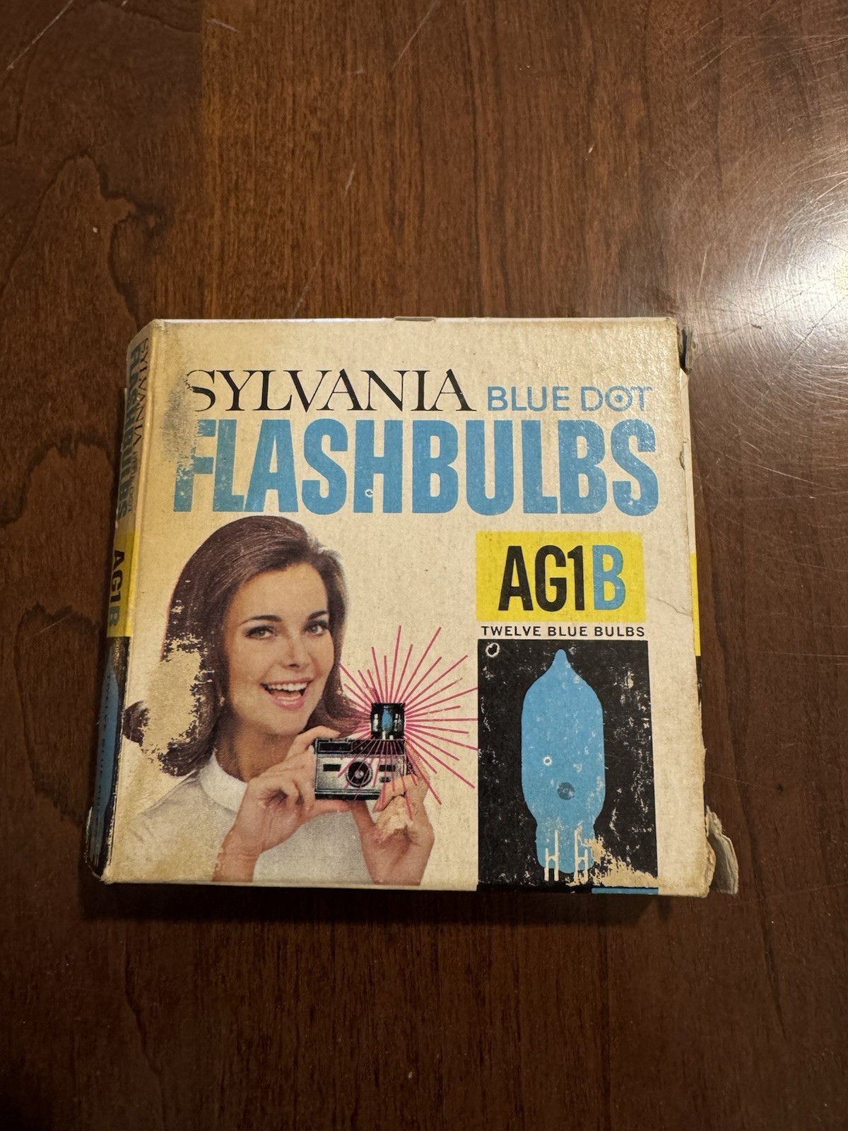 Vintage – Flash Bulbs Sylvania AG1B Blue Dot – 12 Flashbulbs