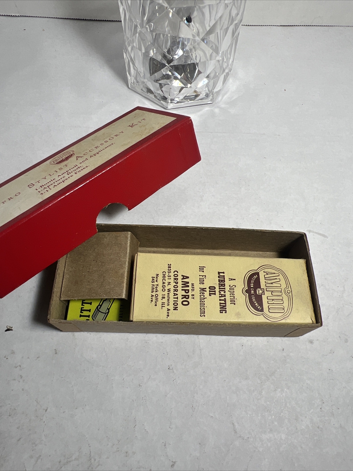 AMPRO Stylist Projector Accessory Kit: 1 Bottle Amproil, 5 Fuses w/Box NO BRUSH