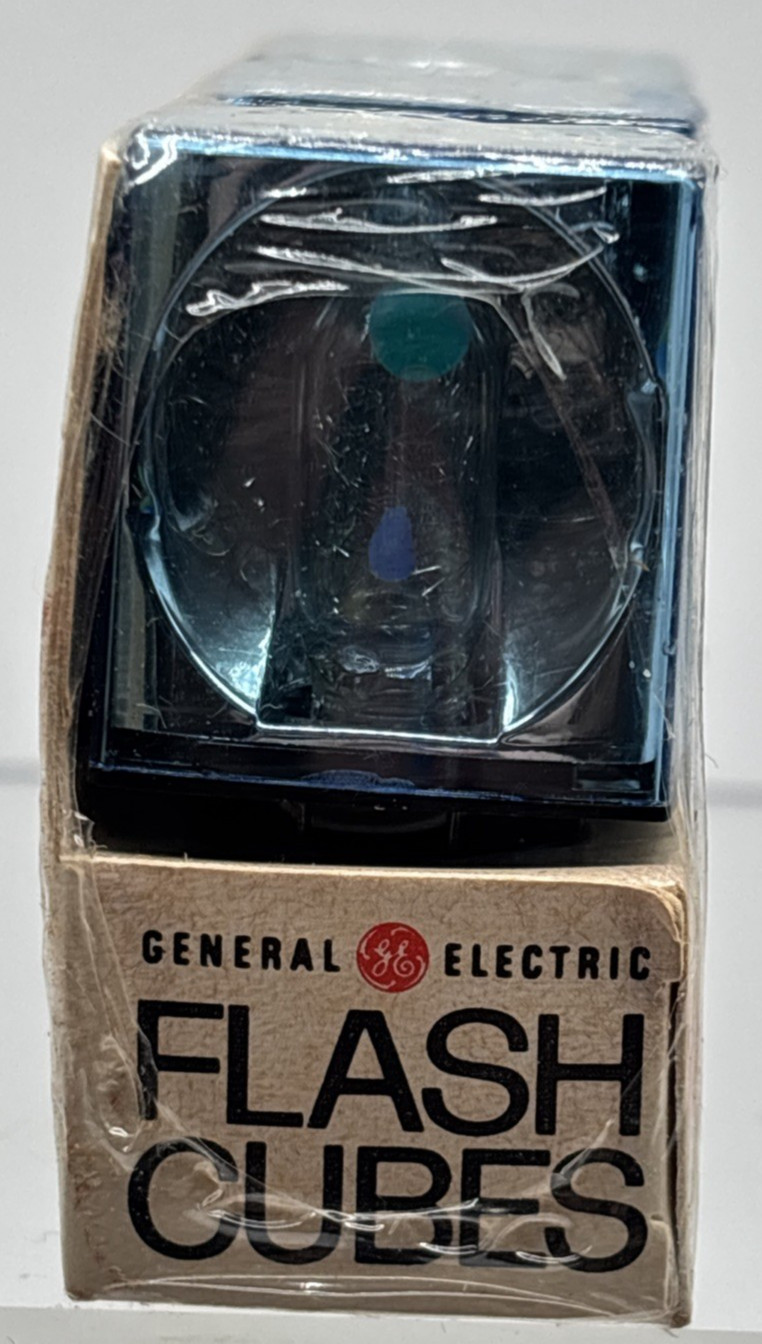 Vintage GE 1960’s Bluecoat Flashcubes SEALED Pack of 3 Cubes