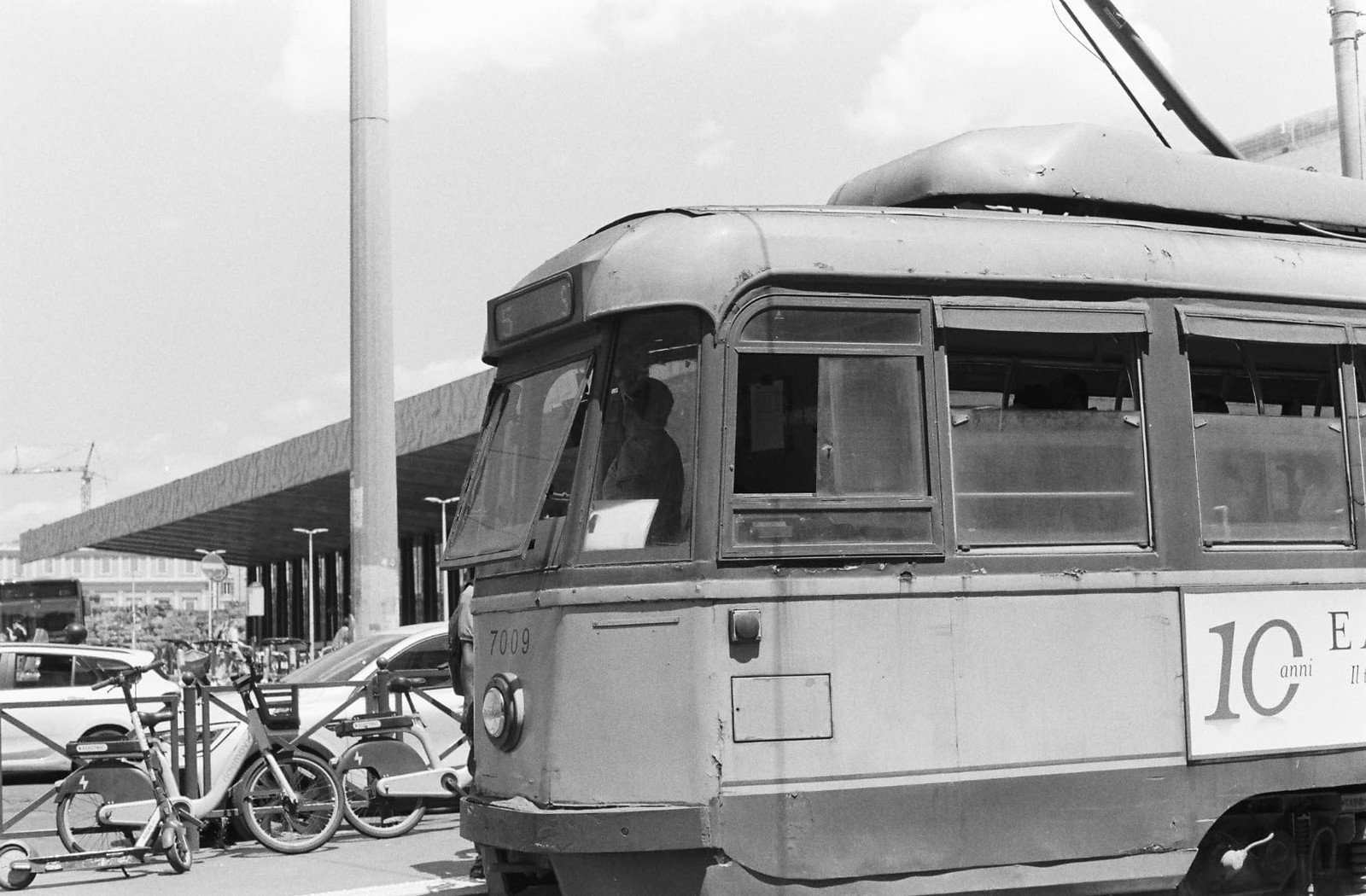 36EXP Black And White 35mm Film ISO 100 SHD Street Portraits DX 24x36mm