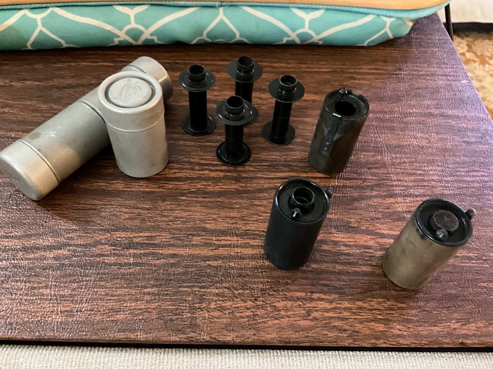 LEICA FILCA Lot of 6 RELOADABLE CASSETTES BULK FILM & 2 CANISTERS