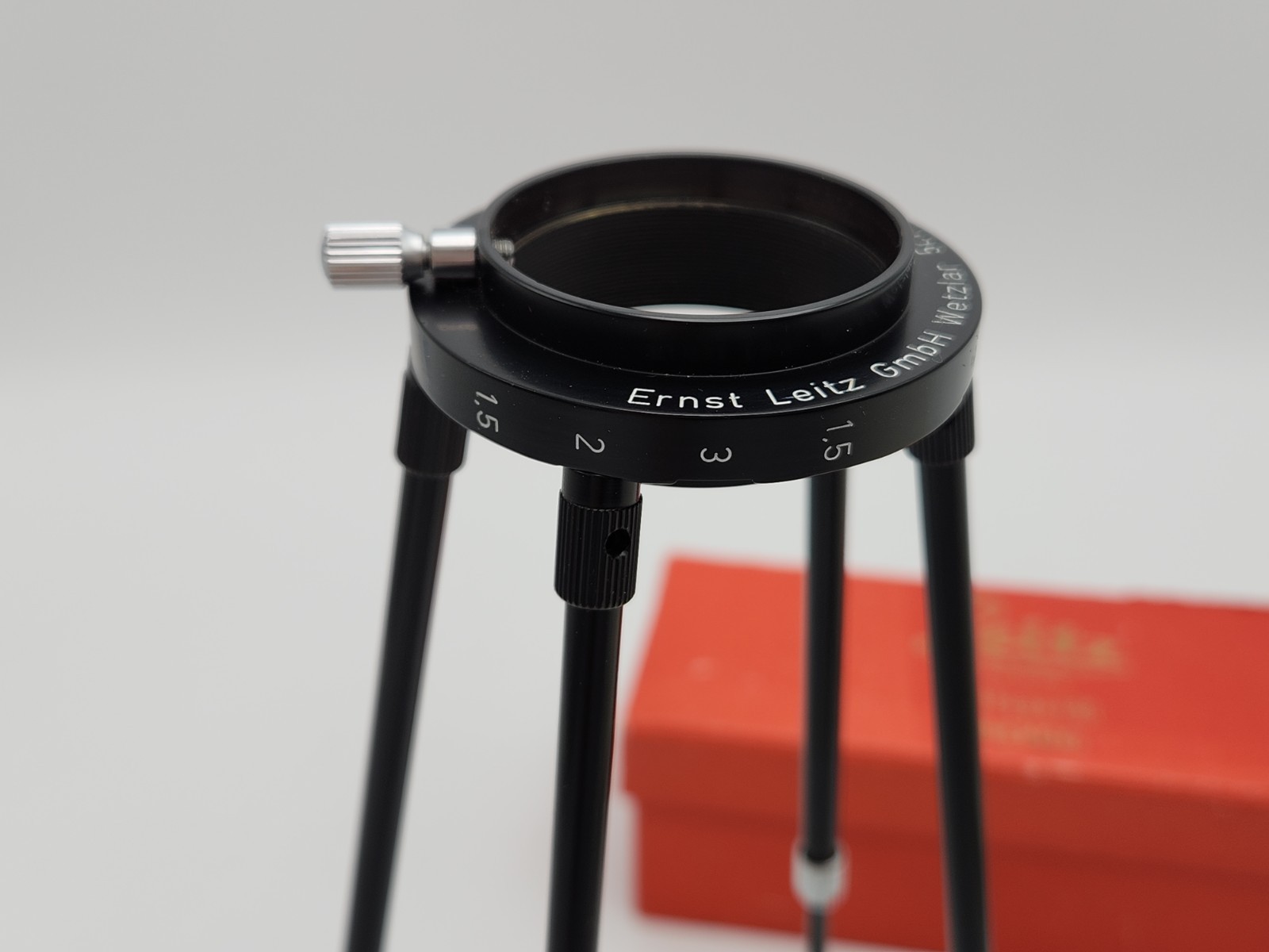 Leica Leitz BEHOO Auxiliary Device for Close Up Photography or Copy Stand Use