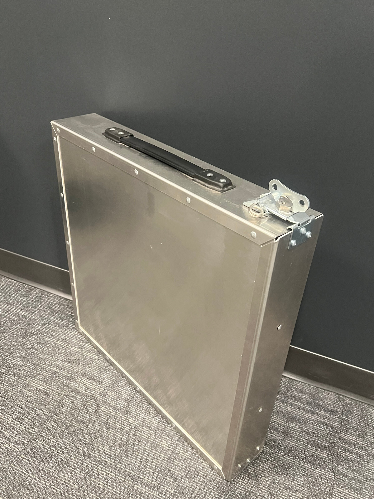 Vintage Aluminum 22″ Movie Reel Storage Case. For (1) 70mm or (2) 35mm Reels New