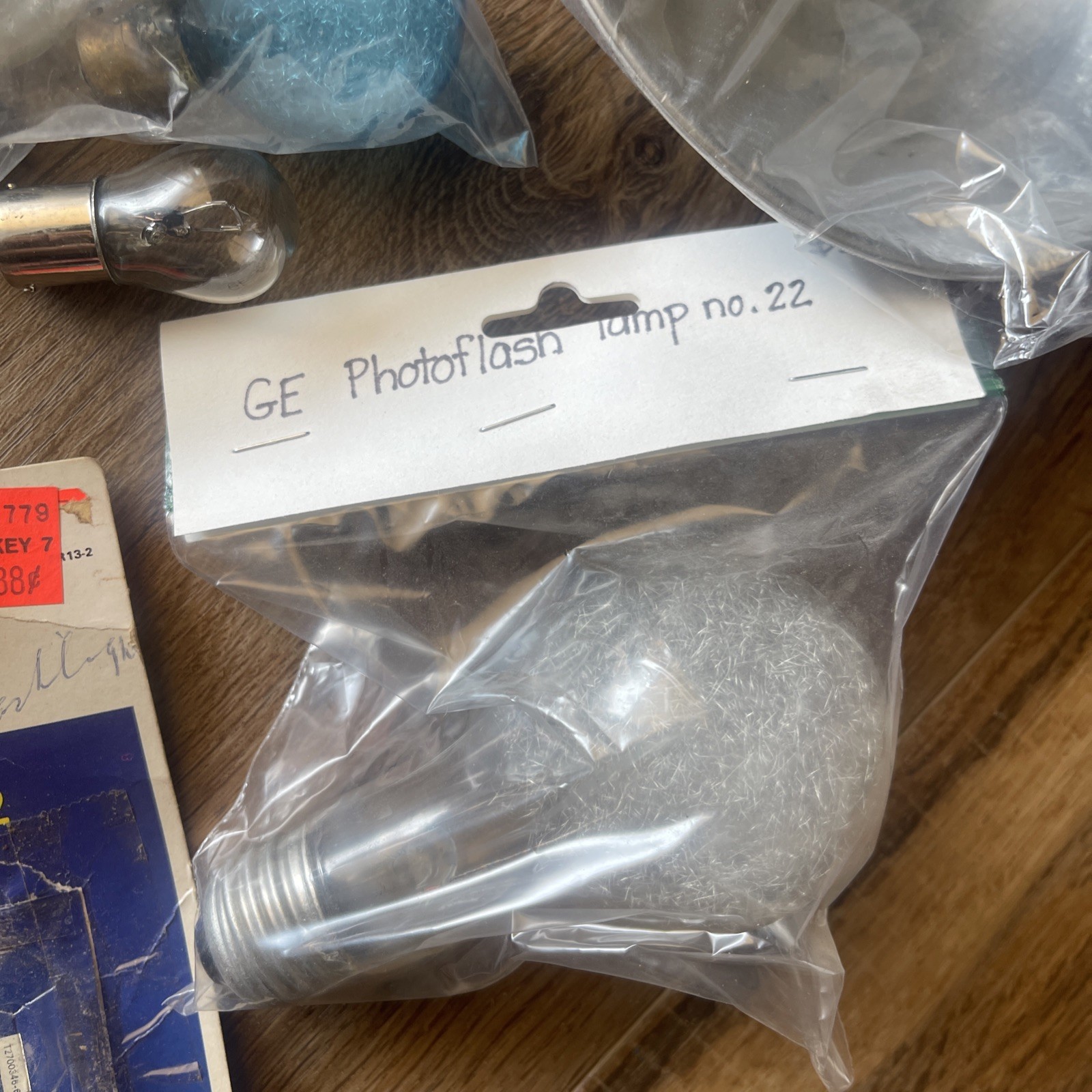 Vintage Photography Flashbulbs Lot GE Photoflash No 22 Blue Clear Mixed As-Is”