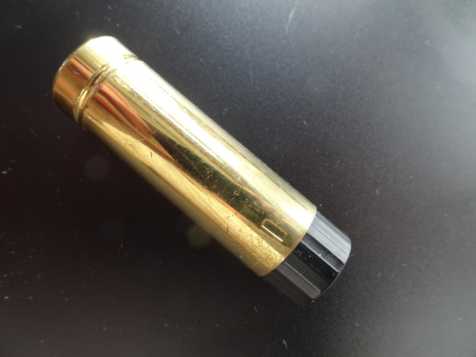 EVERS VINTAGE RETRACTABLE CAMERA BRUSH IN GOLDTONED LIPSTICK TUBE-GERMANY