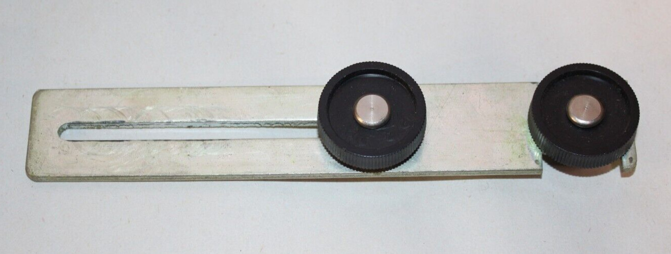 Vintage Montgomery Wards Twin Beam Movie Light – Part No. 67-3284 – w/Box
