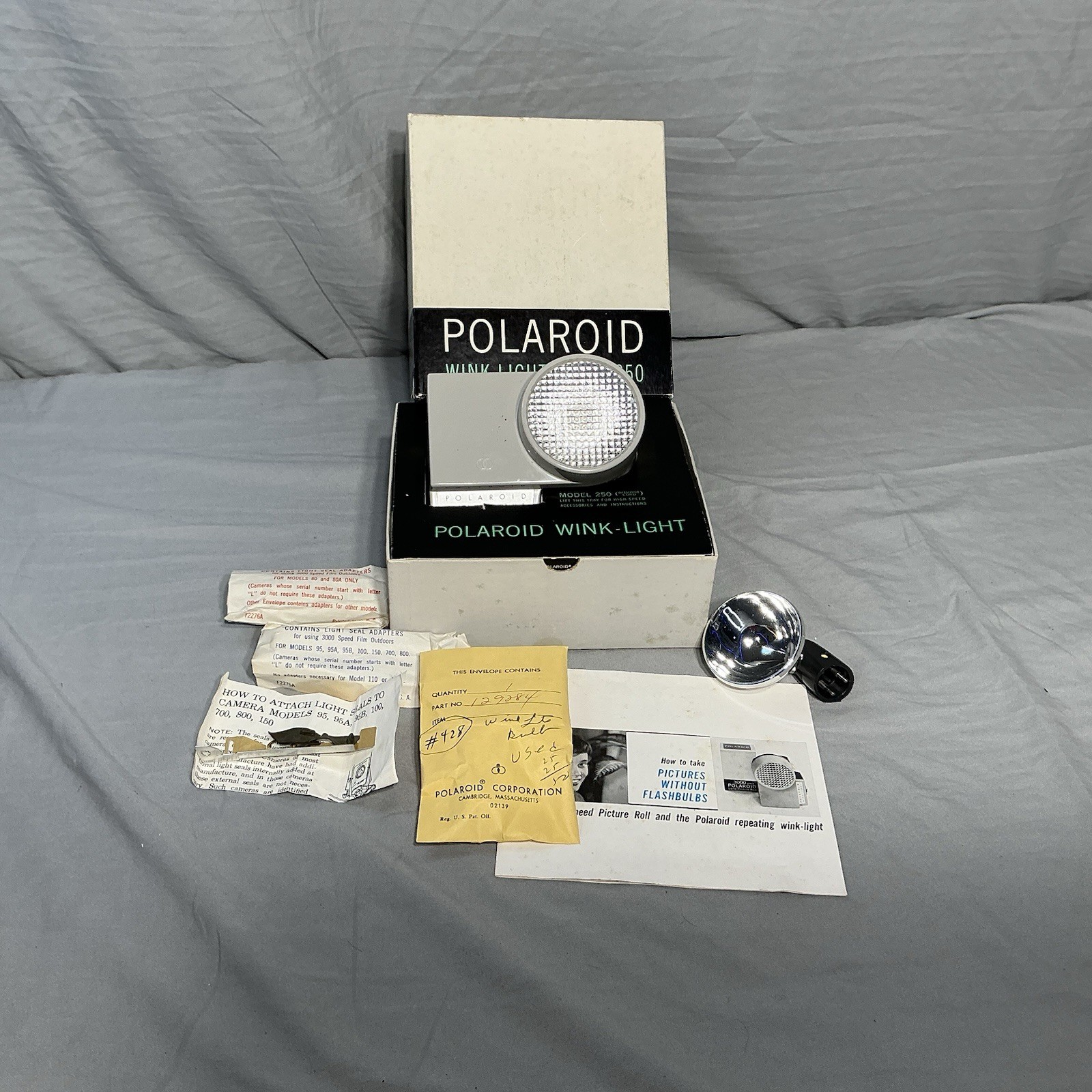 Vintage Polaroid Wink-Light Model 250 Flash w/ Original Box & Instructions