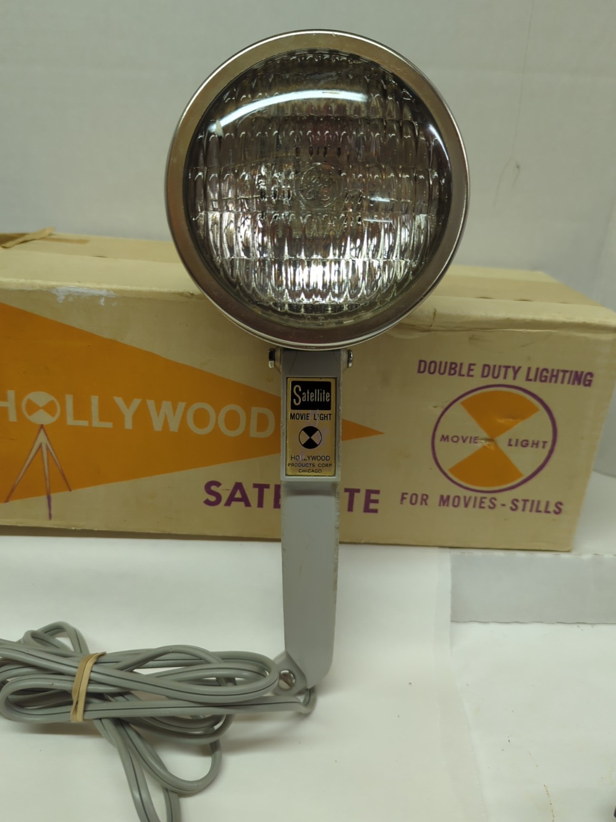 Vintage Hollywood Satellite Gun Movie Light Handheld Camera GE Lamp 120V Tested