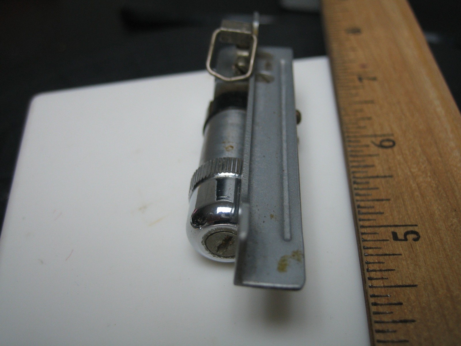 HR Heiland Research Solenoid Shutter Flash Release Synchronizer Used HR 392702