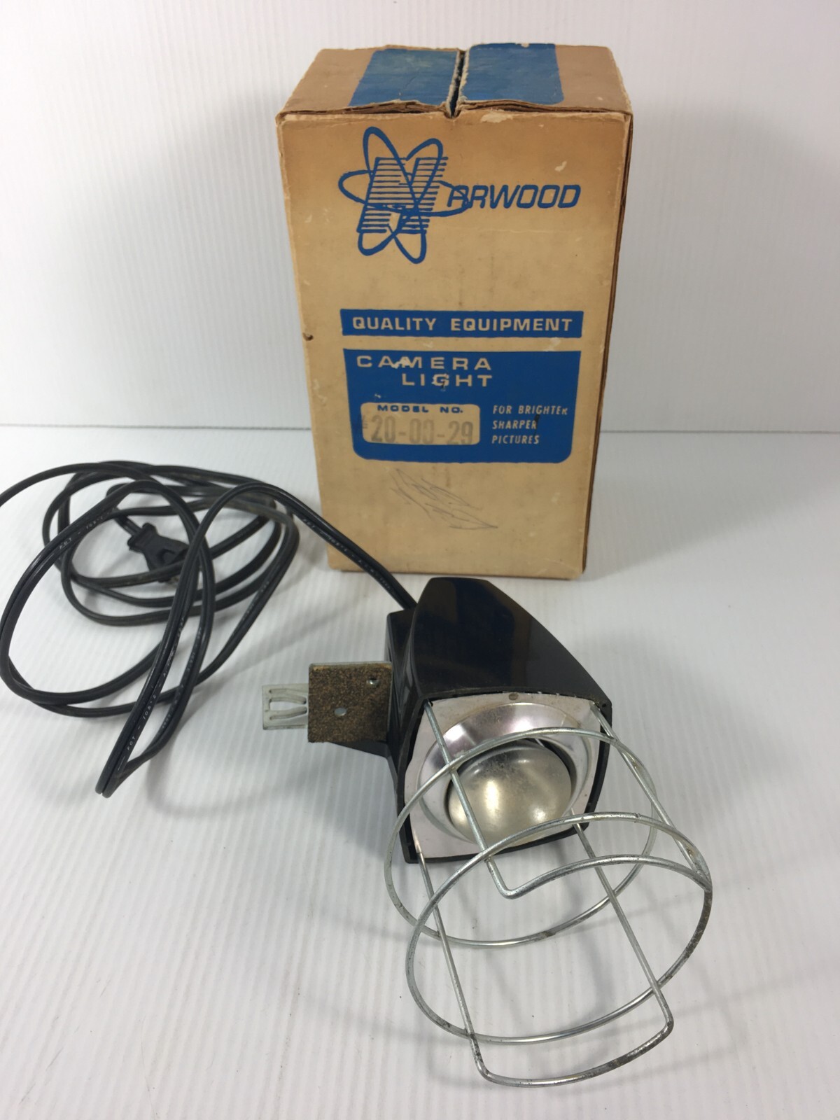 Vintage Harwood XR6 Movie Camera Light USA Original Box Bulb Tested