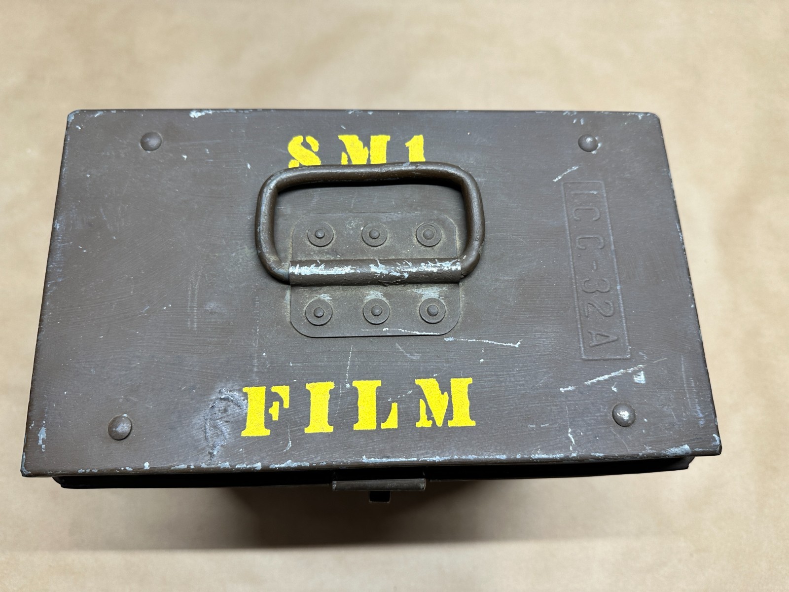 US Military Film 8M1 Movie Reel Field Box Metal Canister Transport Case ICC-32A