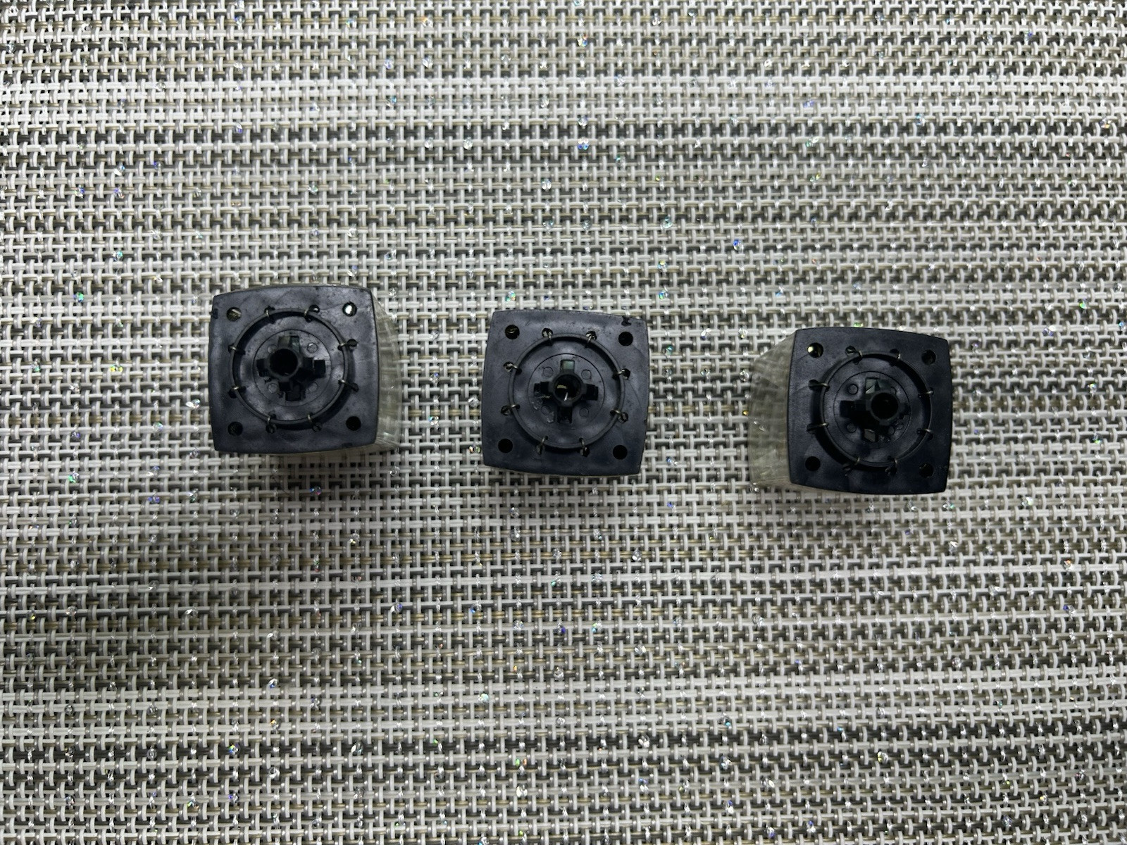 Vintage Sylvania Blue Dot Flashcubes: 3 Cubes/12 Flashes