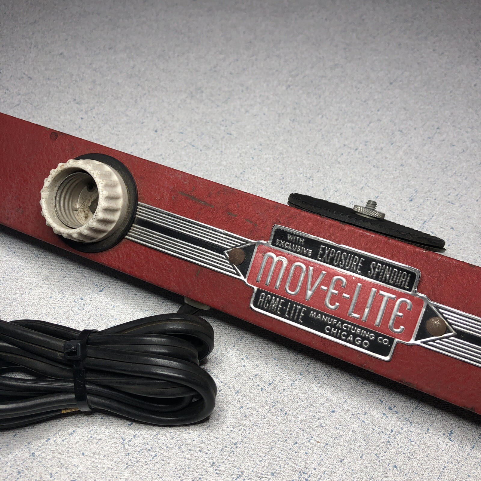 Acme-Lite Mov-E-Lite 4 Light Bar Red Black Made In Chicago Tested Works Vintage
