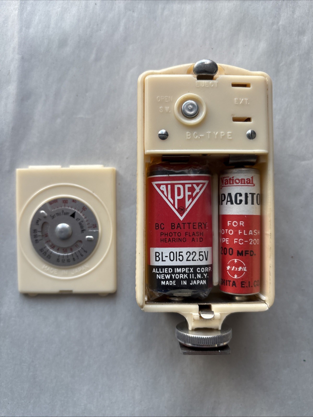 Alpex Vintage Junior Pocket Flash Gun Camera Flash Gun With Case -UNTESTED