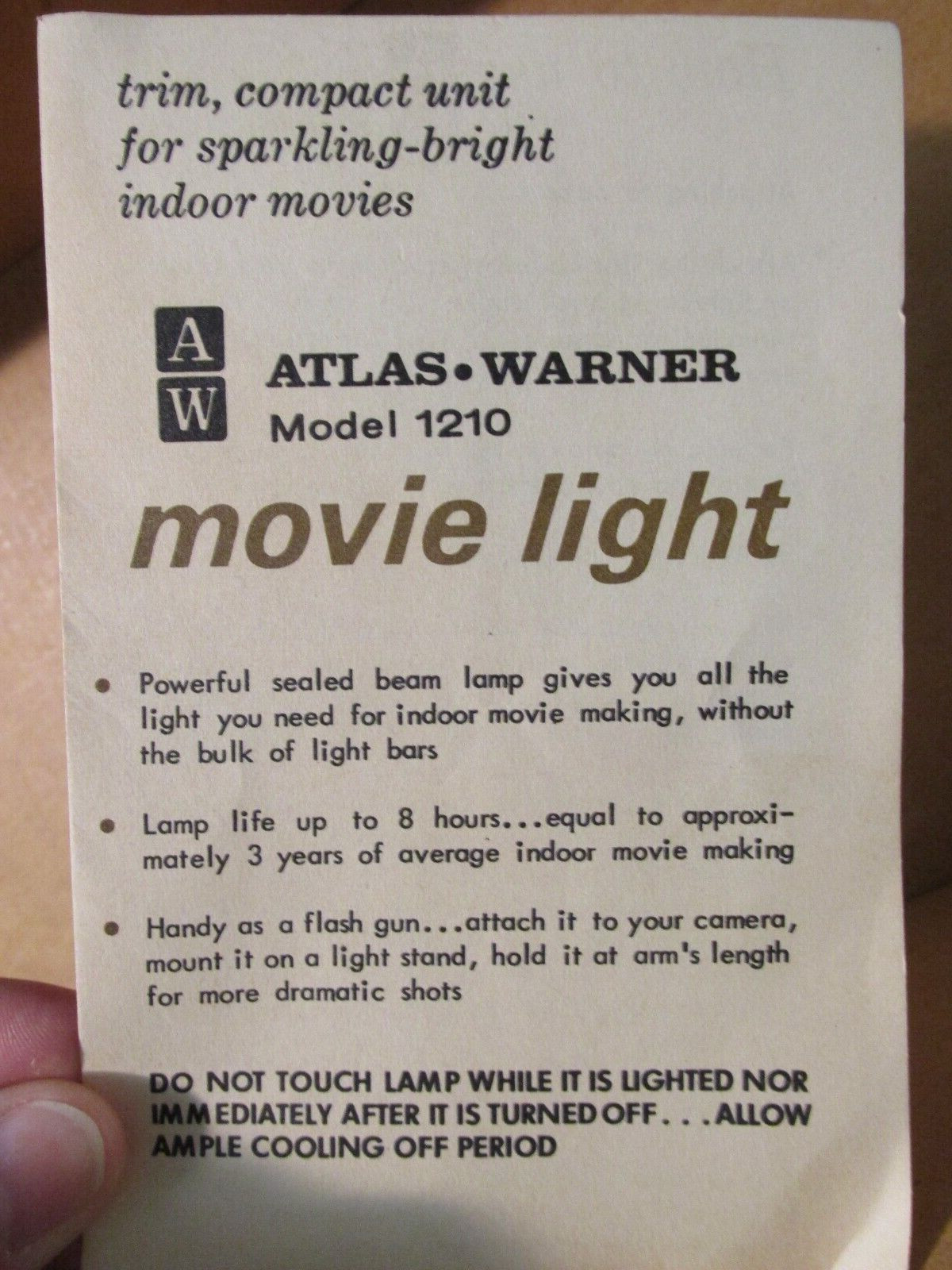 Vintage Atlas Warner Movie Light – electric plug-in – works