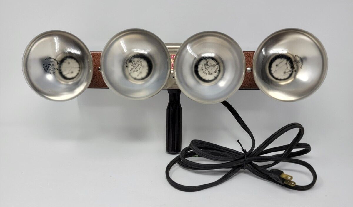 VTG “Acme Lite Mov-E-Lite” Model R4 Movie Lighting 4-Bulb 15″ Bar ~ Metal Case