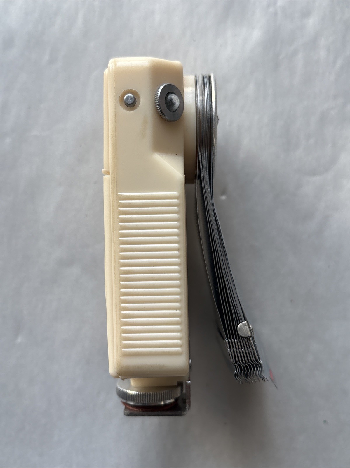 Alpex Vintage Junior Pocket Flash Gun Camera Flash Gun With Case -UNTESTED
