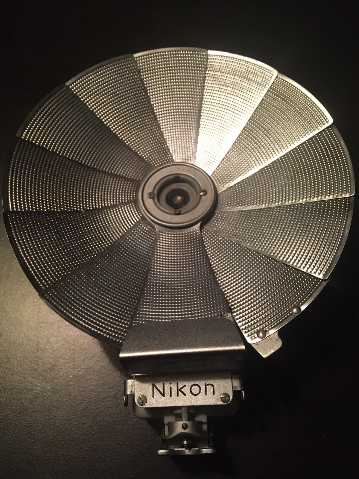 Rare Nikon Nippon Kogaku Tokyo Fan Flash w/ Original Leather Case