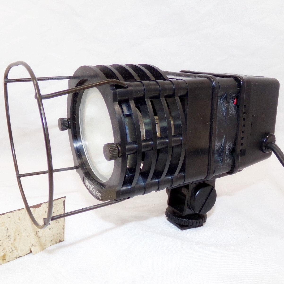 Vtg ProSpec 1500M Video Movie Light Tripod Mount for YouTube Content Creation