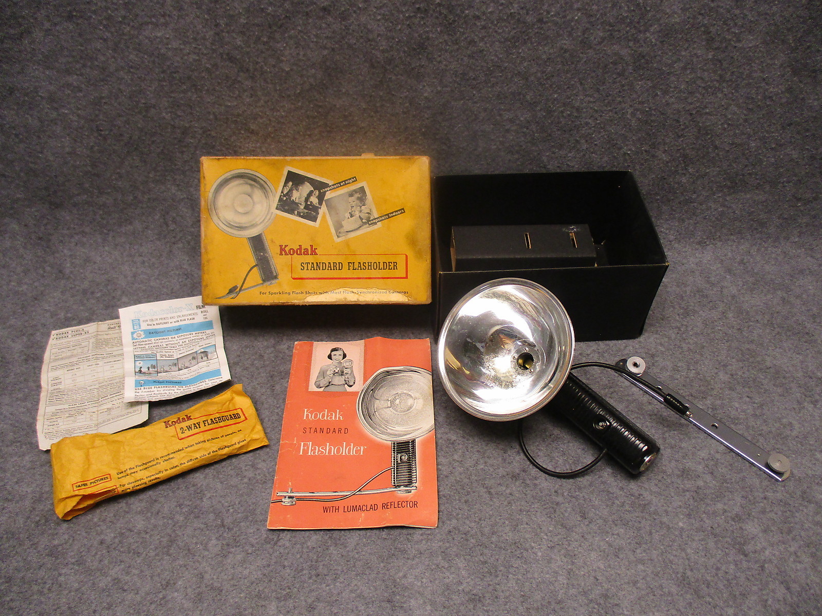 Kodak Standard Flasholder w/ Lumaclad Reflector 3 pieces w/ Box & Instructions