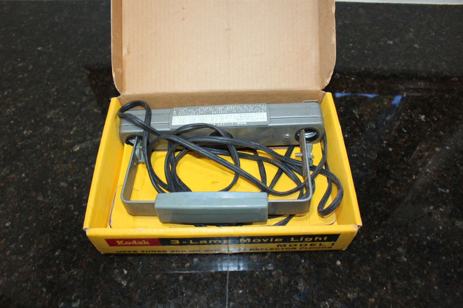 Vintage Kodak 3 Lamp Movie Light Model 1 In Original Box Working