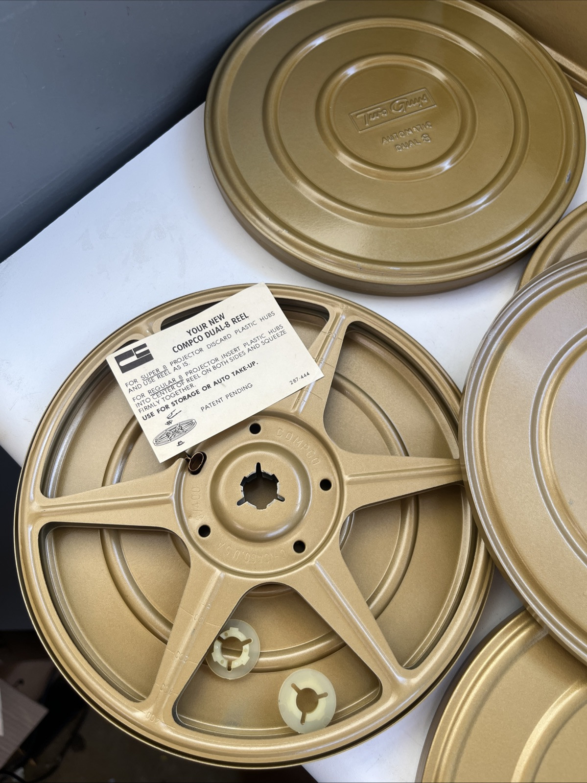 Logan De Luxe Reel Chest, With Two Guys Compco Dual 8 Reel